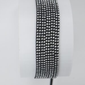 Tiento de gamuza con strass