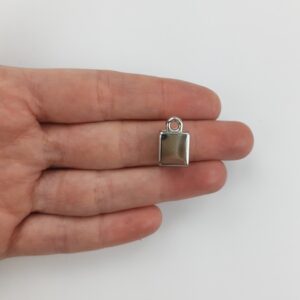 Capuchón chato de 4 x 8 mm
