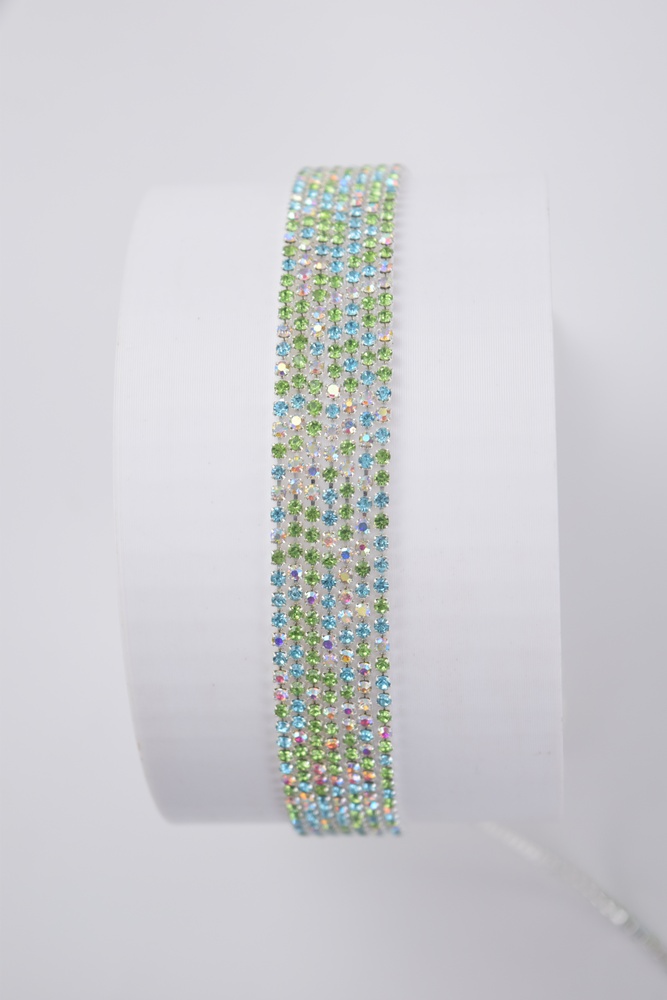 Tira de strass continuo